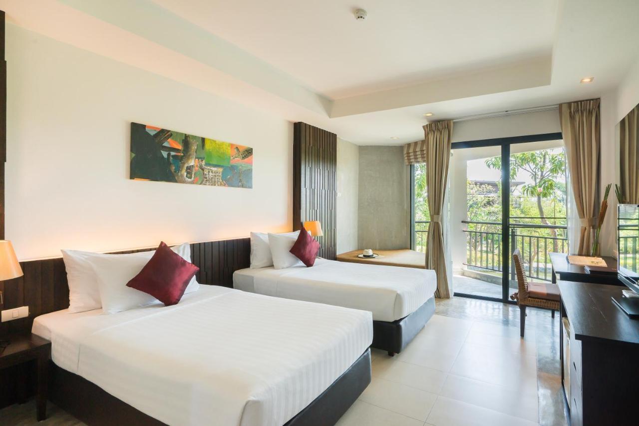 I Tara Resort & Spa Haad Chao Samran Buitenkant foto