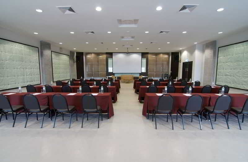I Tara Resort & Spa Haad Chao Samran Buitenkant foto